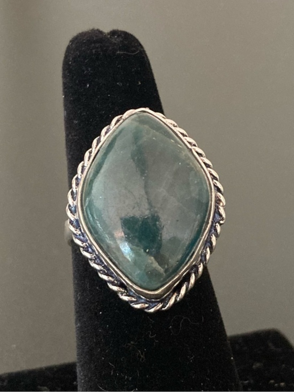 Sterling Silver Teardrop Green Stone Statement Ring Size 6